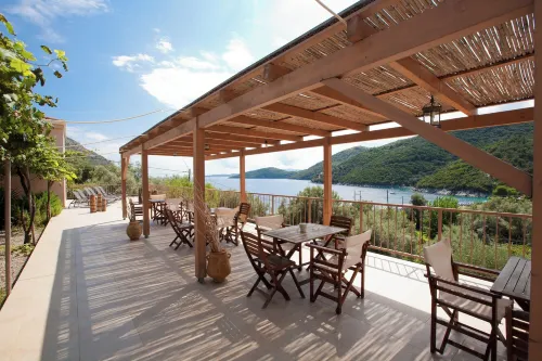 Poros Beach - Ocean View