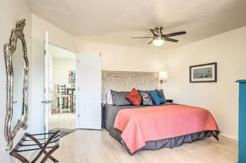 Mountain-View Albuquerque Townhome w/ Patio! - Condos