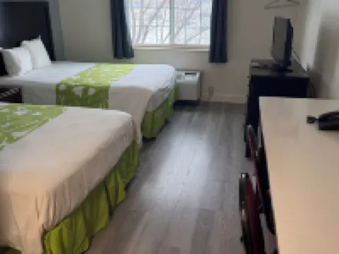 Sandalwood Studios & Suites Hotels in Shakopee