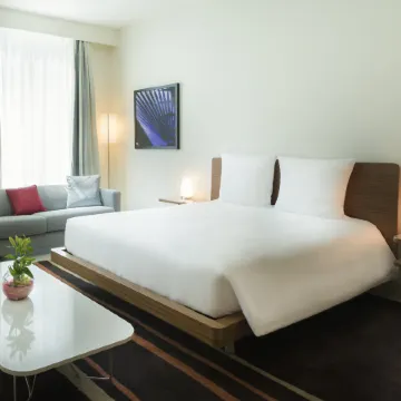 Aparthotel Adagio Abu Dhabi Al Bustan Отели рядом с достопримечательностью «Торговый центр Mushrif»