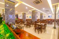 Ocean Beach Hotel Padang - breakfast