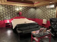 Hotel Gallery (Adult Only)