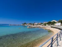 Apartments Igor Hotels in Lun