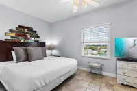 Waters Edge 501 - Condos