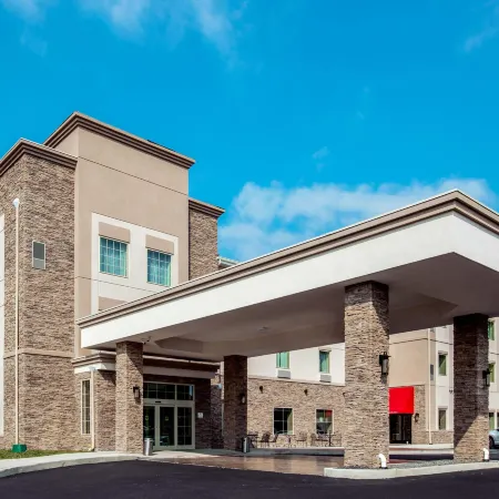 Comfort Suites Fishkill Near Interstate 84