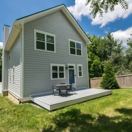 Charming 3BR w Balconies Walk to Flat Rock Playhouse