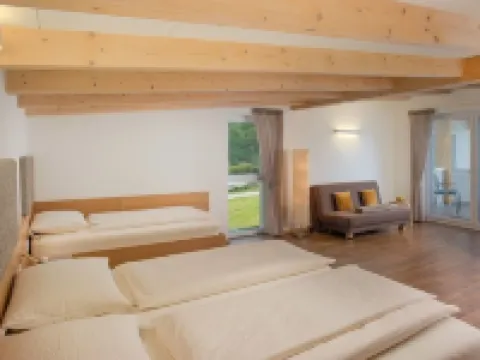 Traum-ferienwohnung mit Dachterrasse & Tollem Ausblick, Cron4 Schwimmbad & Sauna Hotels in Riscone