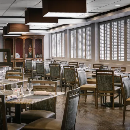 DoubleTree by Hilton Dallas - Market Center