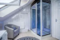Fulke Street - 2 Bedroom Apartment - Milford Haven - Apartments