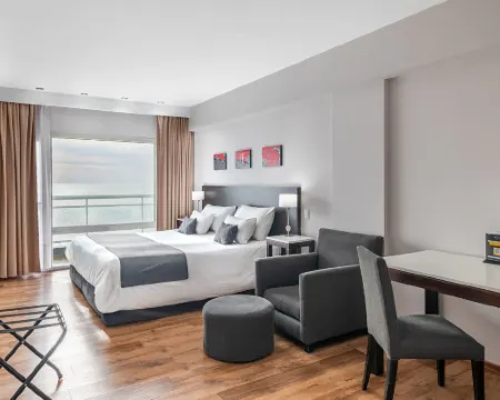 Dazzler by Wyndham Puerto Madryn 馬德林港酒店