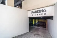 Hotel Stay AYANA Daejeon - parkir