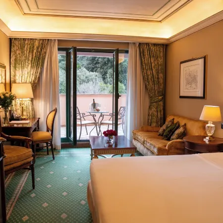 River Chateau Hotel