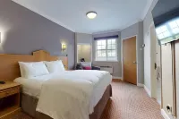 Village Hotel Liverpool Hotel di 
