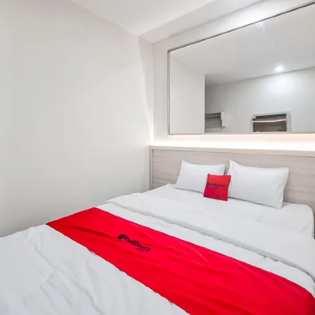 RedDoorz Fortuna Infinity Near Alun Alun Sragen