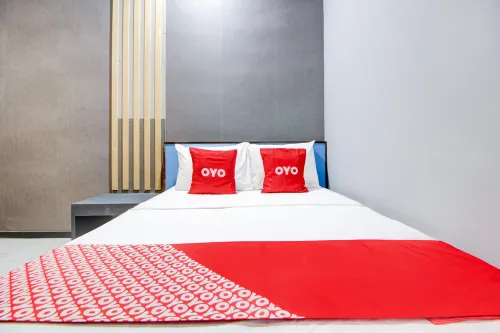 Hotel O Stasiun Tegal Near Alun-Alun Formerly Ameera Guest House - 2-Star