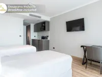 Hotel Solerios فنادق في بونتا دل استي