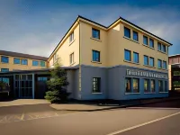 Rochestown Lodge Hotel Hotels near Carysfort Lodge