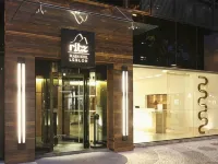 Ritz Leblon Hoteles cerca de Posto 12 - Leblon