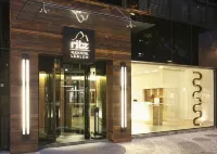 Ritz Leblon Hotels near Leblon Beach