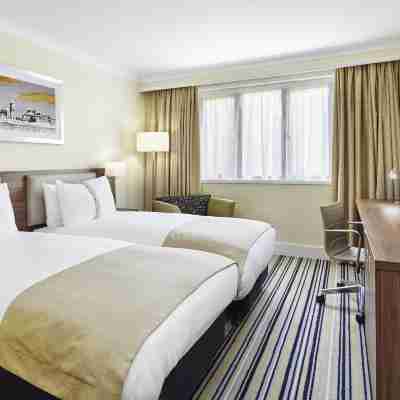 Holiday Inn Cardiff North M4 Jct 32 by IHG Rooms