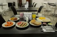 Hotel Casa Galvez - breakfast