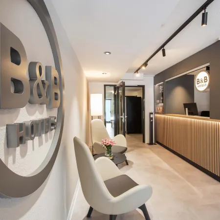 B&B Hotel Rostock-Broderstorf Отели рядом с достопримечательностью «Пляж Хоэ-Дюне»