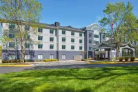Holiday Inn Express & Suites RICHMOND-BRANDERMILL-HULL ST. by IHG - parking