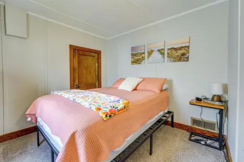 Walk to Beach! Lake Huron Getaway w/ Sunroom - Homestays
