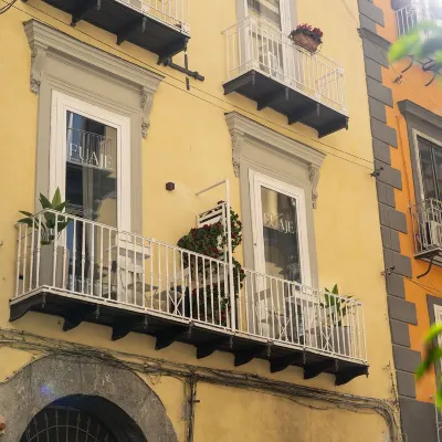 Via Chiaia 123 - Camera Oltremare Hotels near Teatro Sannazaro