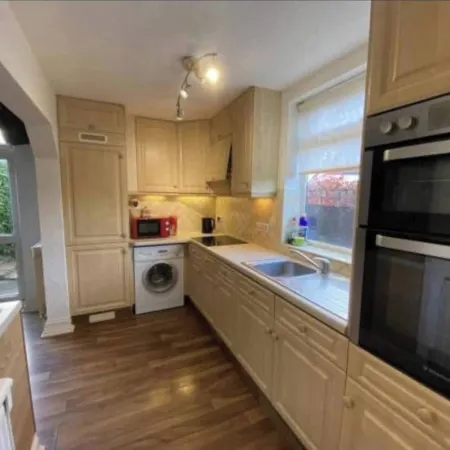 Single Room in CV6 4DF near CBS Arena and M6