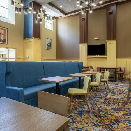Hampton Inn & Suites Williamsburg Historic District