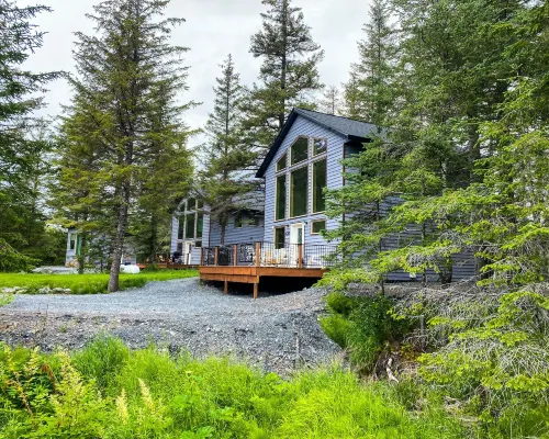 Spruce Lodge Hotels in Seward