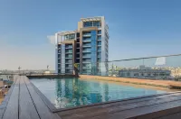 Noru Hotel Malta - Rooftop Pools