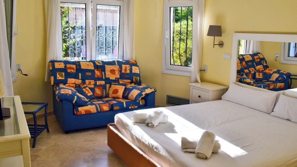 Anacasa Villa Renoir Oliva Nova CH1015
