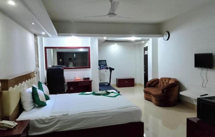 Hotel Crown