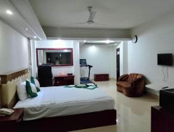 Hotel Crown