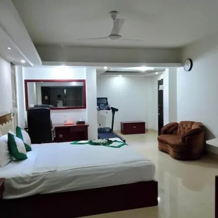 Hotel Crown