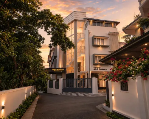 Kira Palace Residency Hotels near CUSAT