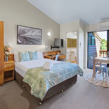 Boat Harbour Stays