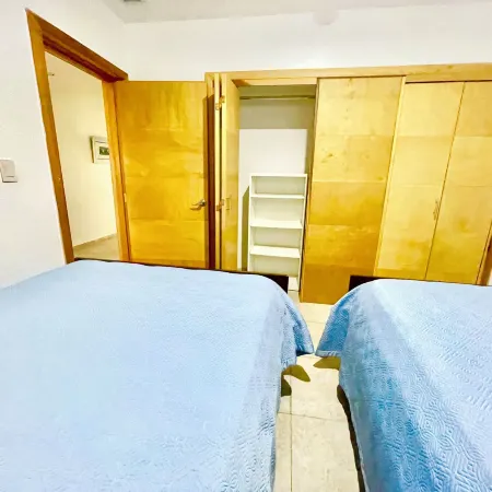 Marbella 2Bedroom Beachfront Apartment