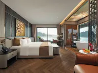 Azura Cruise - Infinity Pools