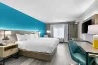 Comfort Inn & Suites - parking