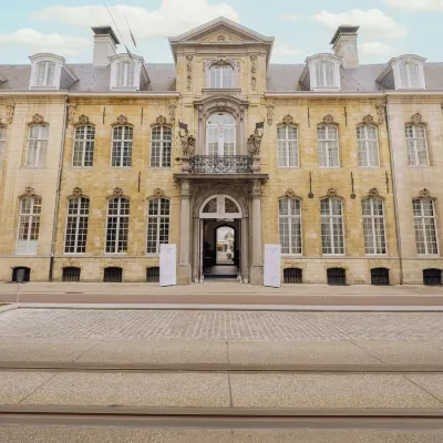 Sapphire House Antwerp, Autograph Collection Hotels near Stadsfeestzaal Antwerpen