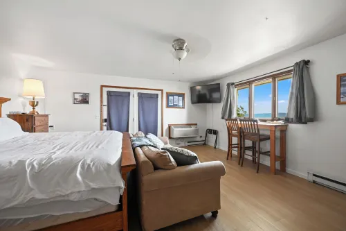 Eagle View Motel & Retreat - Motel