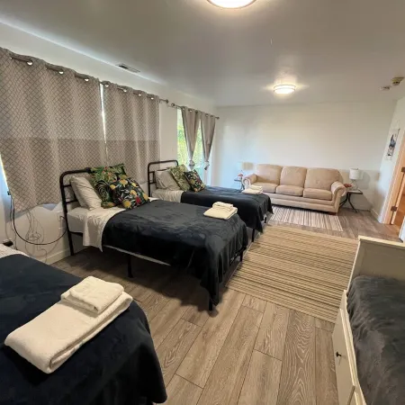 Sunrise Camano View Retreat: HotTub, Grill, Games, Pet & Family-Friendly!