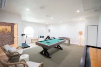 1 Mile to Honeymoon Island Pool Putt Putt - 3성급
