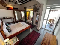 The African Paradise Beach Hotel - Pool