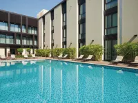 Mövenpick Hotel Tahlia Jeddah - Pools