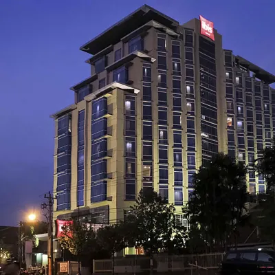 Ibis Semarang Simpang Lima Hotels near Menara Masjid Raya Baiturrahman Semarang