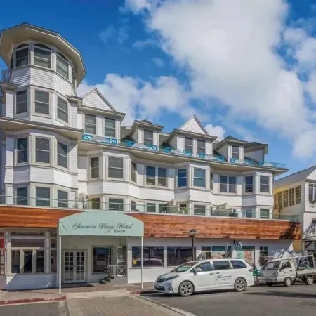 Glenmore Plaza Hotel